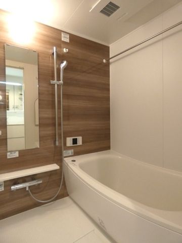 バス・シャワールーム　☆ゆったりくつろげるお風呂☆