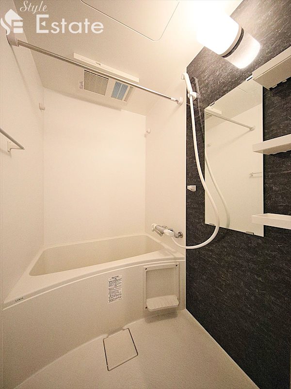 バス・シャワールーム　バスルーム