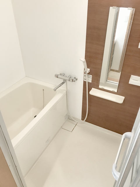 バス・シャワールーム　※別のお部屋の参考画像です。現況優先。