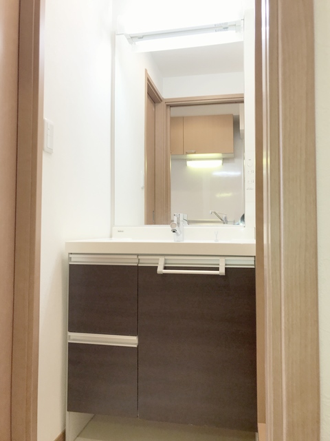 洗面設備　※別のお部屋の参考画像です。現況優先。