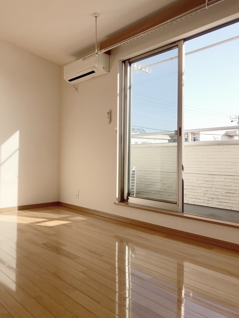 居室・リビング　※別のお部屋の参考画像です。現況優先。