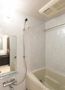 バス・シャワールーム　☆ゆっくりくつろげるお風呂☆