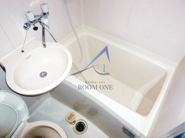 バス・シャワールーム　お風呂です。