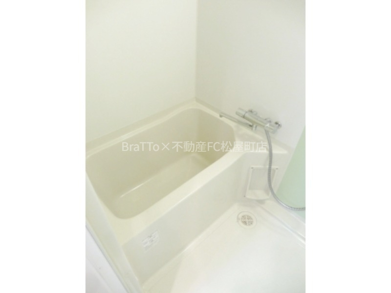 バス・シャワールーム　バス（浴室乾燥機付き）