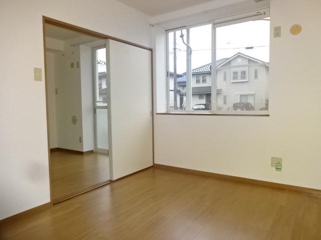 その他部屋・スペース　白基調で明るい雰囲気ですね。