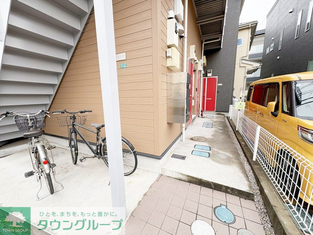 エントランス　駐車場