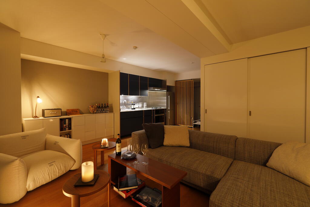 居室・リビング　家具・備品はお部屋についておりません。