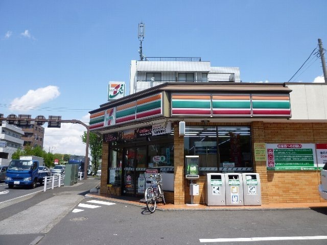 コンビニ　セブンイレブン大谷店（コンビニ）まで196m