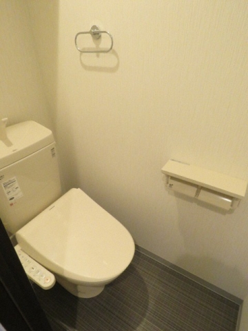 トイレ　別号室写真