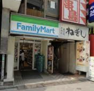 コンビニ　ファミリーマート 吉祥寺駅南口店（コンビニ）まで316m