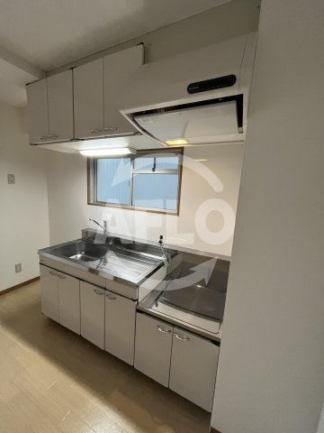 キッチン　白百合グランドシャトー