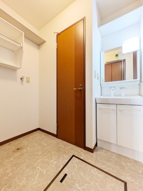 洗面設備　洗髪洗面化粧台