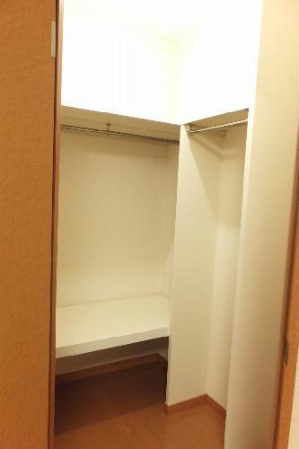 収納　ウォークインクローゼット