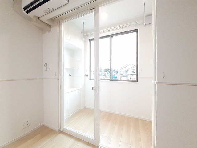 その他部屋・スペース　サンルーム。雨の日や冬でも安心して洗濯物が干せます！