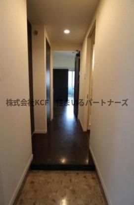 玄関　収納もある玄関です