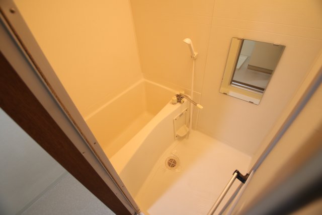 バス・シャワールーム　※別室の参考写真の為、現況優先です。