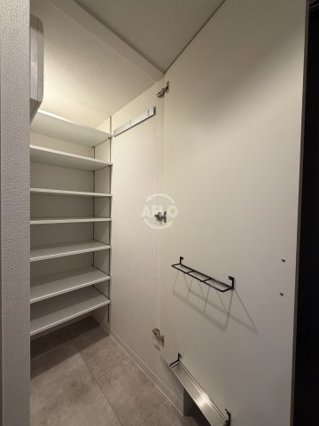 収納　エスリードレジデンス ザ・グラン南堀江　玄関