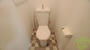 トイレ　白くてきれいなシンプルで使いやすい落ち着けるトイレです。
