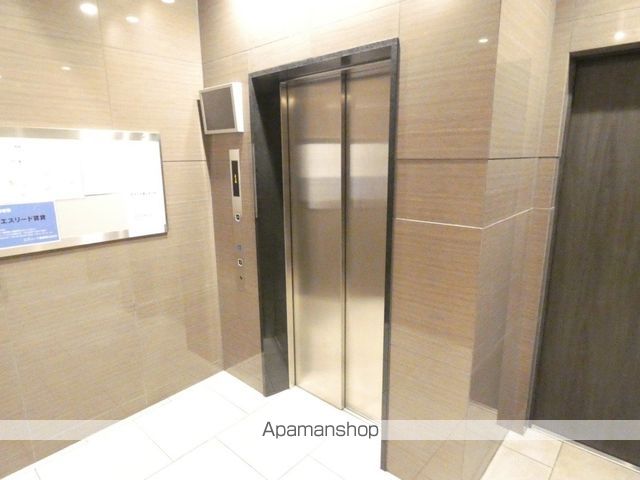 ロビー　ロビー