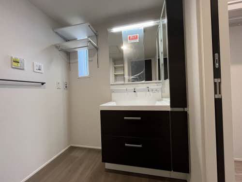 洗面設備　脱衣所、洗濯機置き場