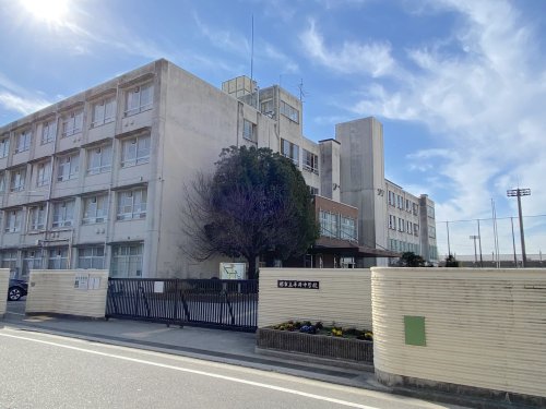 中学校　堺市立平井中学校（中学校）まで291m