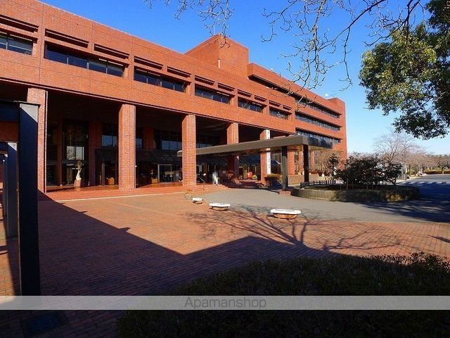 役所　館林市役所（役所）まで1600m