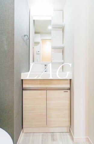 洗面設備　独占洗面台です。