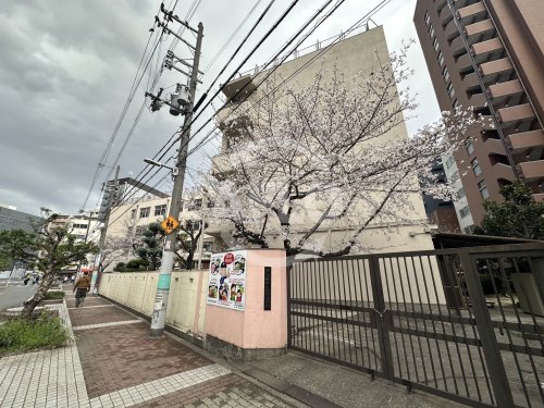 小学校　難波元町小学校（小学校）まで332m