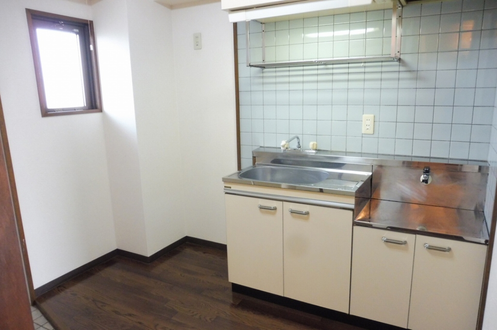 居室・リビング　キッチン1-2