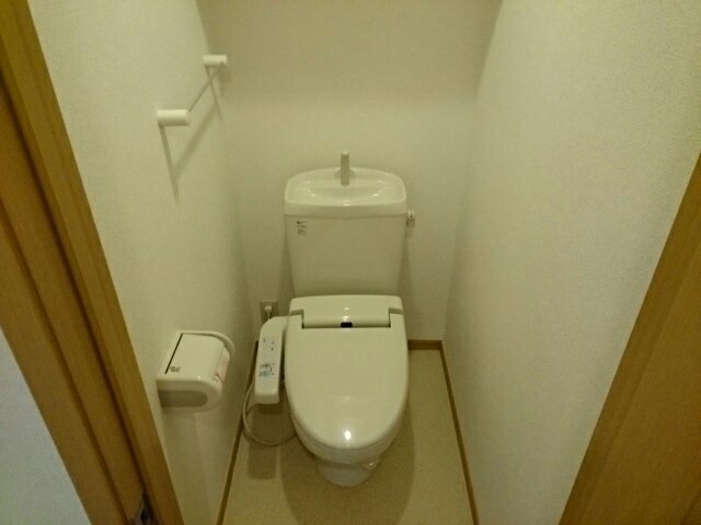 トイレ　シンプルで使いやすいトイレです