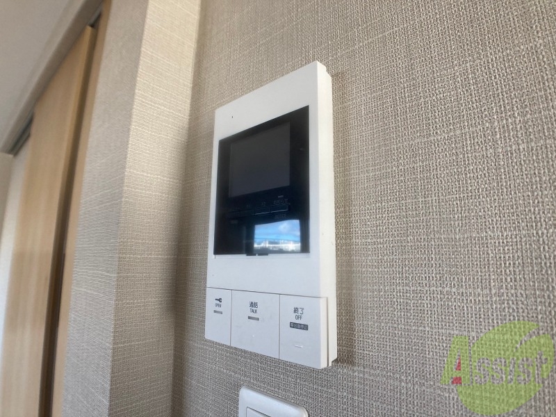 セキュリティ　ＴＶモニター付インターホンです。来客者の顔が見えるので安心！
