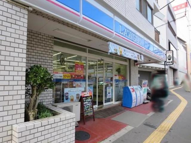 コンビニ　ローソン若松町店（コンビニ）まで62m