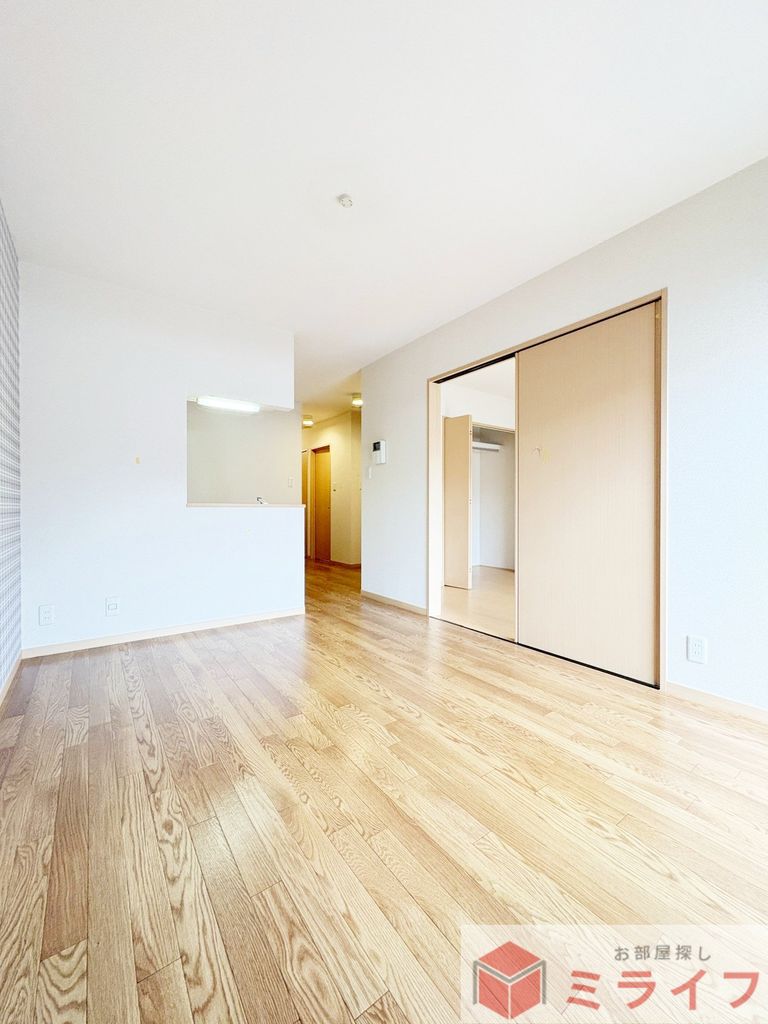 居室・リビング　家族分の荷物も安心の収納力