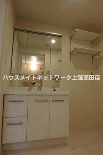 洗面設備　洗髪洗面化粧台