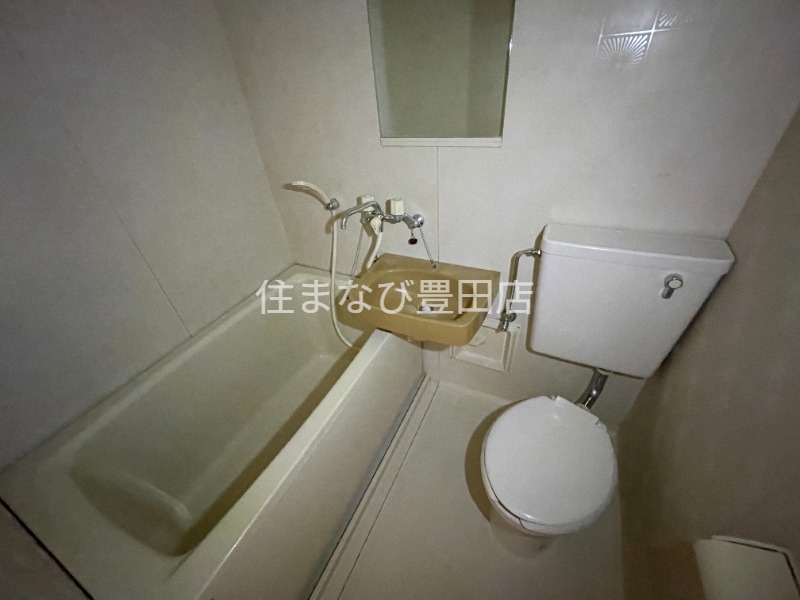 バス・シャワールーム　同型別部屋写真