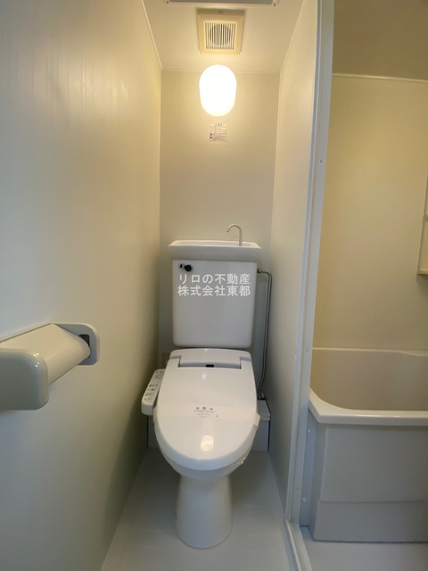 トイレ　洗浄・暖房便座付です！