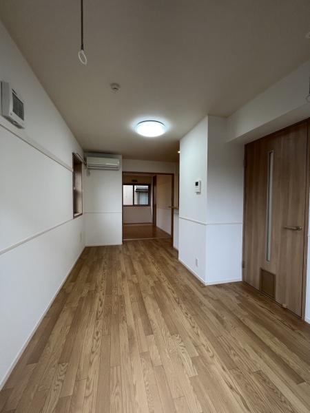 居室・リビング　明るいリビングダイニング！