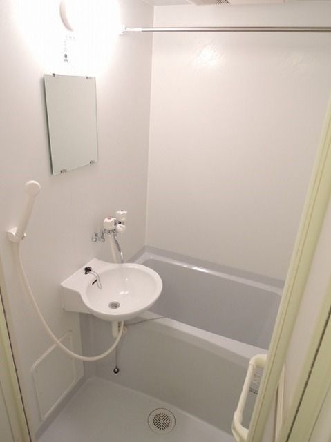 バス・シャワールーム　別室参照　現状優先