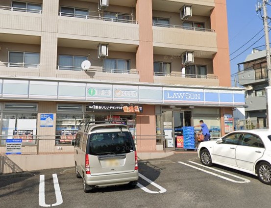 コンビニ　ローソン（コンビニ）まで123m