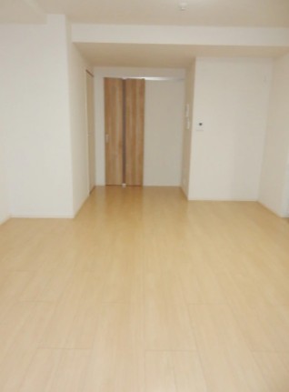 居室・リビング　☆明るい居間☆