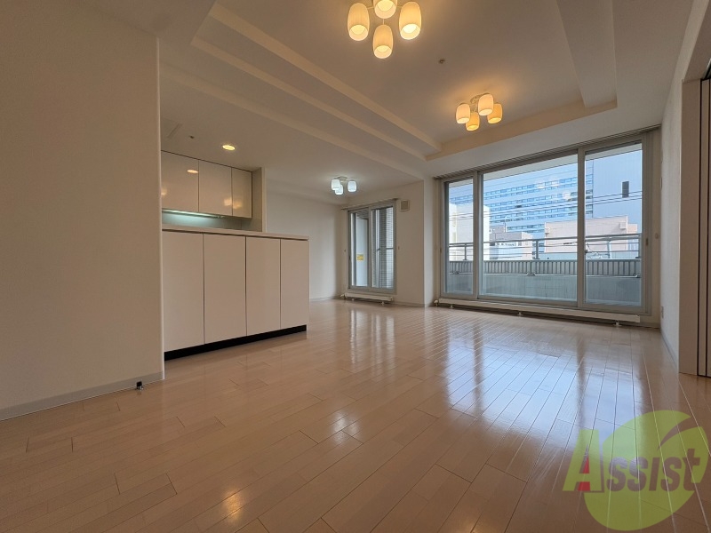 居室・リビング　広々としたリビングですね。使い勝手がよさそうですね！