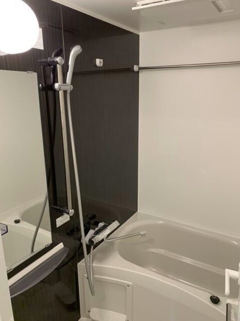 バス・シャワールーム　バスルーム