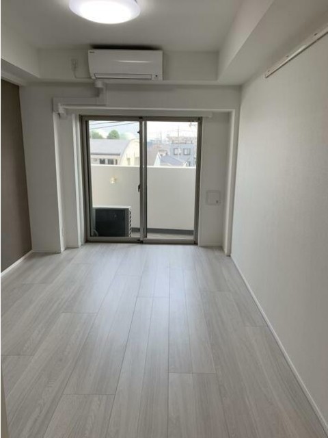 居室・リビング　きれいなお部屋です