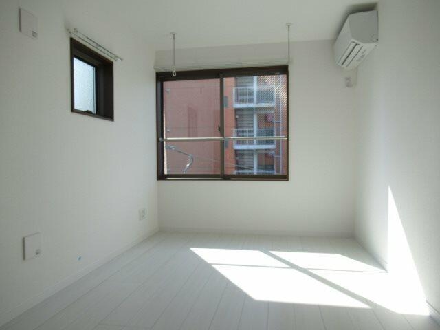 居室・リビング　?