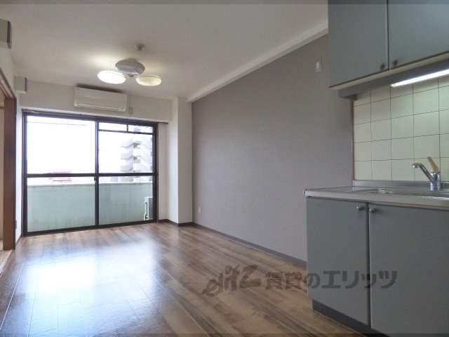 居室・リビング　リビング