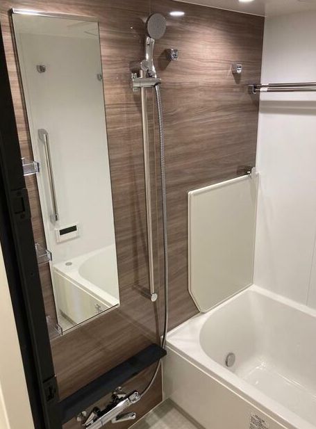 バス・シャワールーム