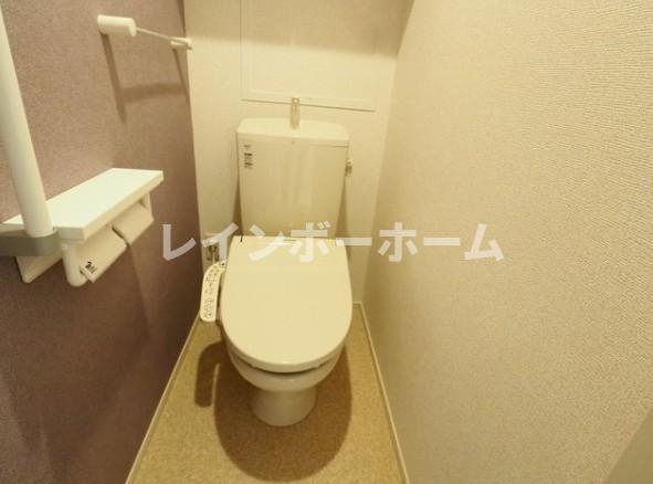 トイレ　清潔感のあるトイレです