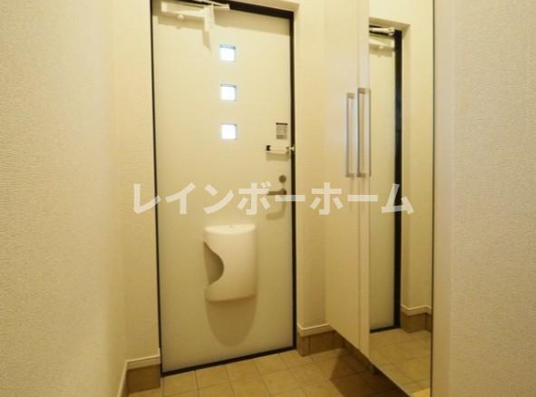 玄関　落ち着いた玄関です