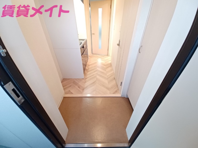 玄関　同型参考写真