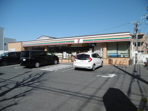 コンビニ　セブンイレブン 名古屋新宿1丁目店（コンビニ）まで411m